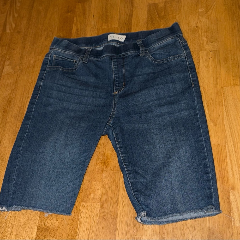 Cello Dark Blue Denim Jean Shorts, Size M